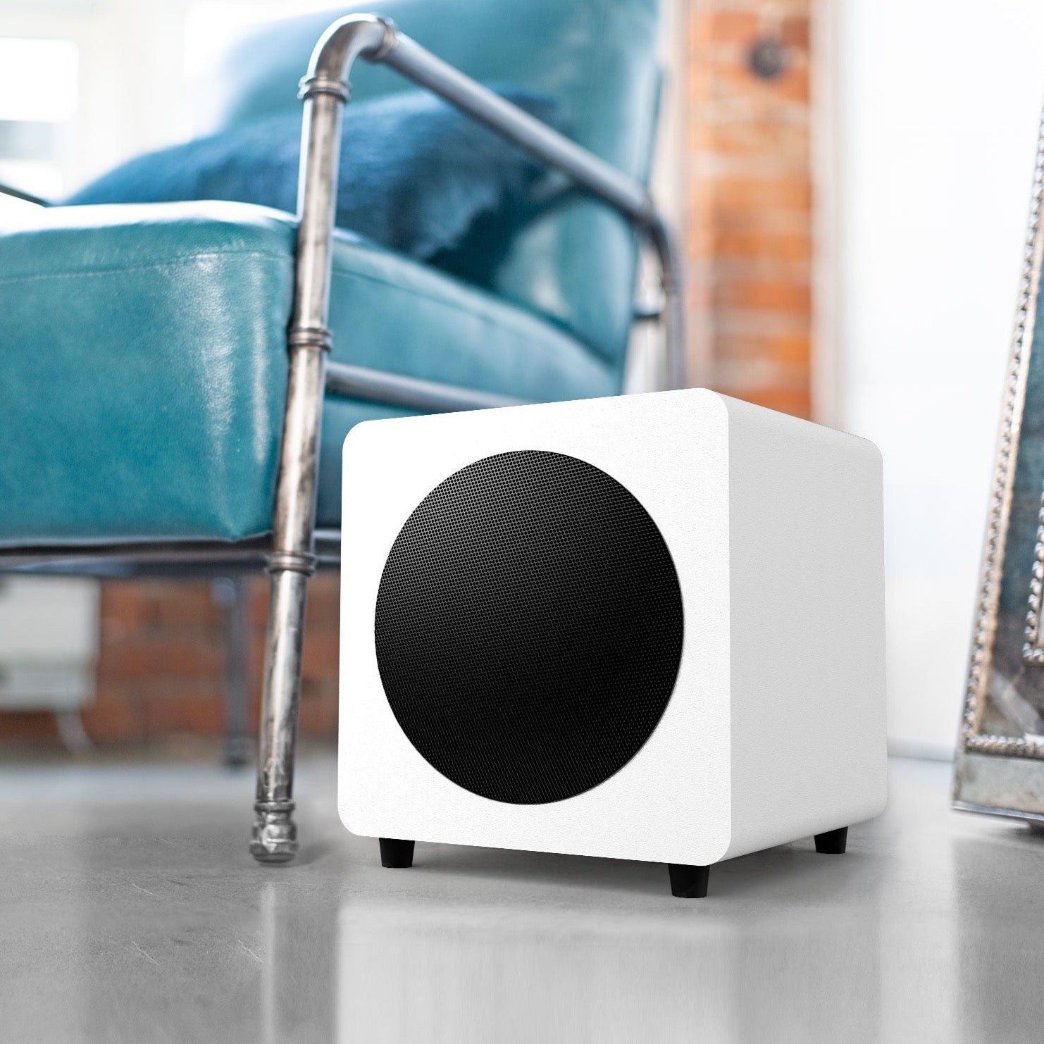 KANTO SUB8 300W 8" Sealed Powered Subwoofer