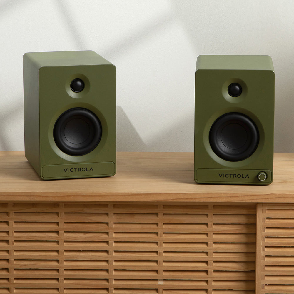 VICTROLA Tempo Bookshelf Speakers (Green)