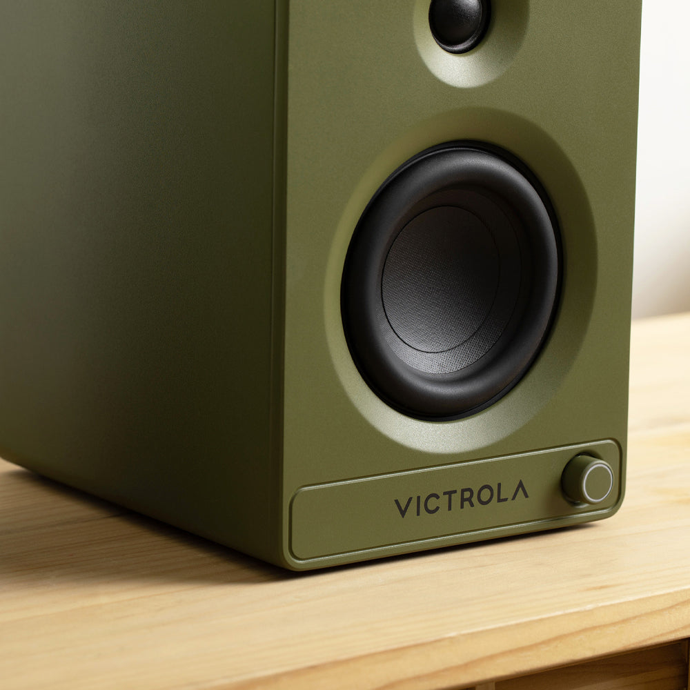 VICTROLA Tempo Bookshelf Speakers (Green)